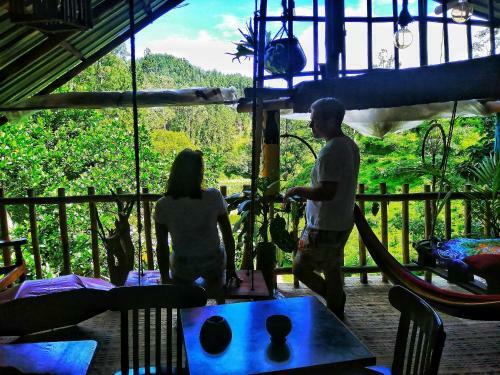 Noname Hostel And Cafe