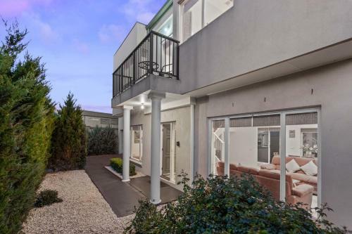 Serviced Houses Gowanbrae
