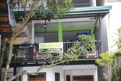 Hostal Super Spot Guest House