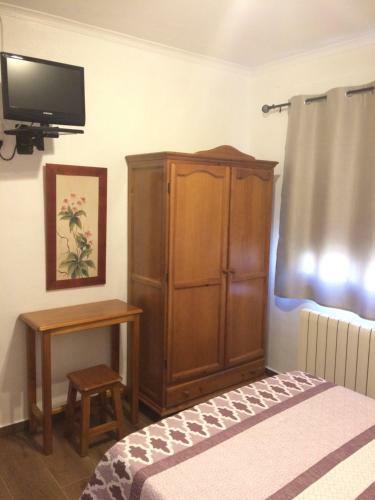 Hostal Pensi�n Restaurante El Cruce de Hornos