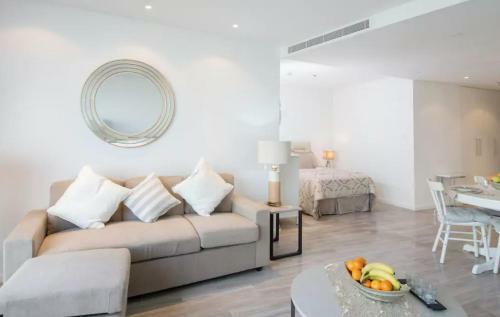 Mayfair Serviced Apartment - D1 Tower