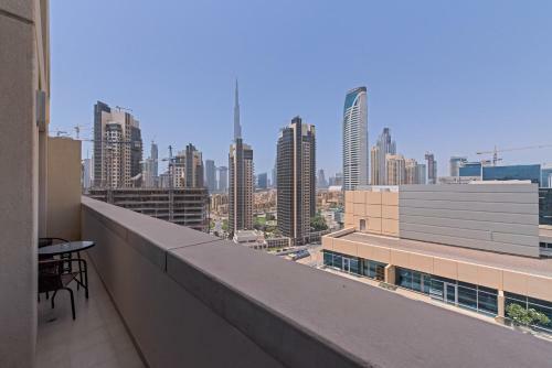Modern Duplex Loft Apartment, 1 Bedroom, Bay Square