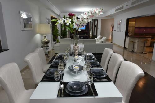Apartamento Jbr Penthouse With Terrace Pool