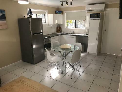 Hotel Hervey Bay Colonial Lodge