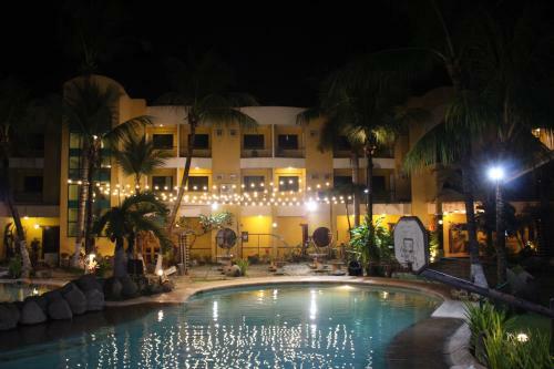 Country Village Hotel
