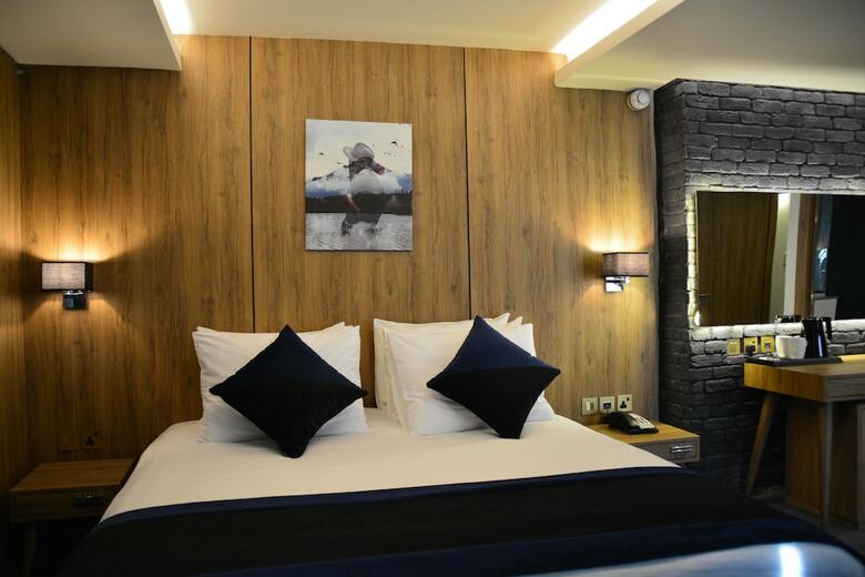 Monarch Hotel Amman