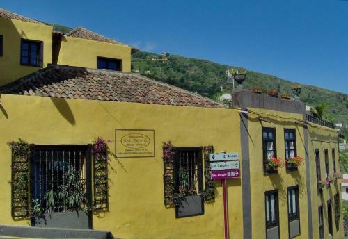 Apartamento Aptos Monasterio de San Antonio 5