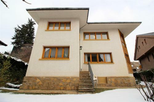 Villa San Lure Jaca