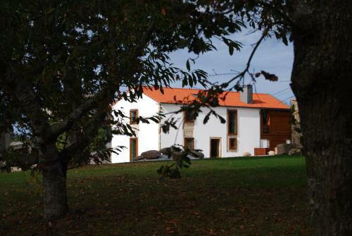 Casa Do Cruceiro Na Costa Da Morte