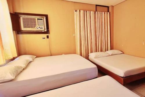 Villa Spacious Spanish-style Resort In Pansol Laguna