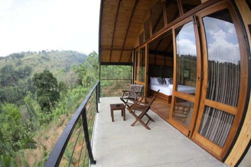 Hotel Riverbank Resort Gampola