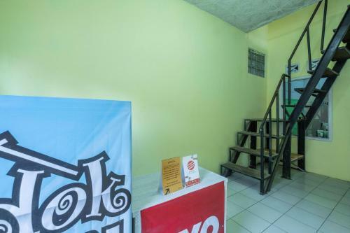 Hotel Spot On 2384 Pondok Nabil