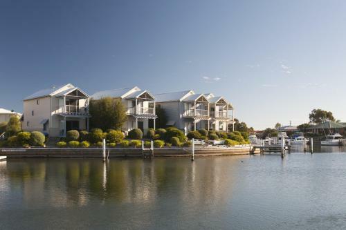 Captains Cove Waterfront Apartments