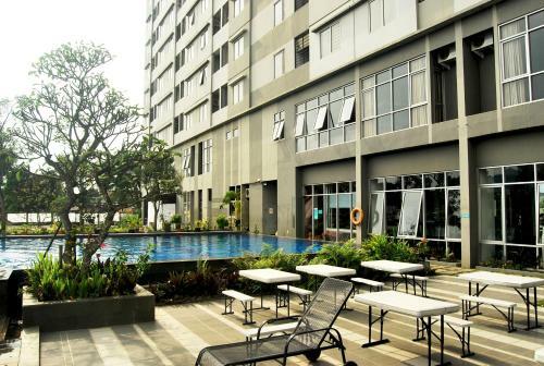 High Livin Apartment Baros