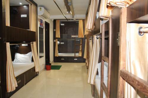 Albergue Paradise AC Dormitory