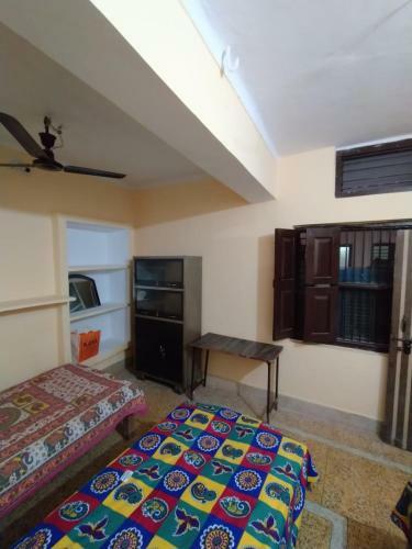 Hostal Pratima Boys Pg