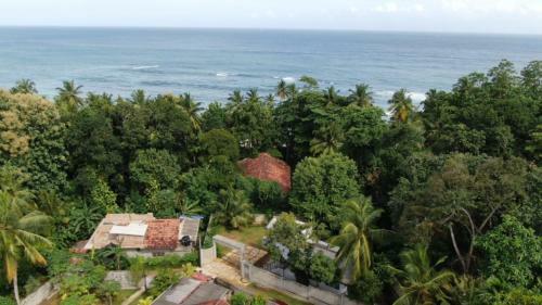 Villa Lemas Dickwella
