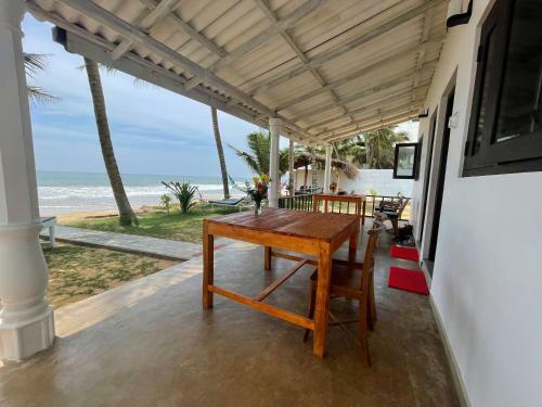 Hostal Saman Beach Guest House