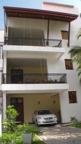 Hostal Nirosha Guest House