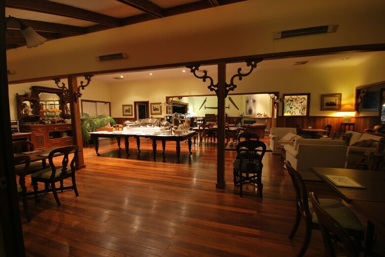 Hotel Forest Lodge Resort