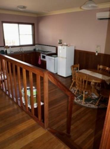 Pemberton Old Picture Theatre Holiday Apartments