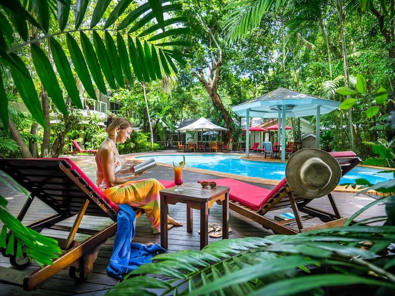 Hotel Green Island Resort