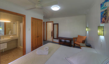 Lorhiti Apartments