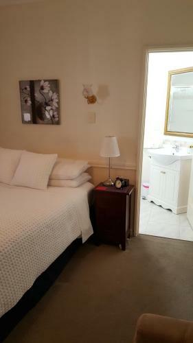 Hostal Anchorage Guest House And Self-contained Accommodation