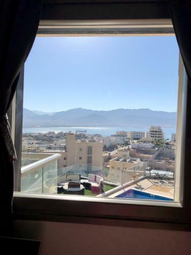 Spacious Bay View Apartment