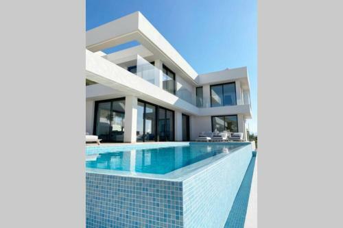 Villa Rheia
