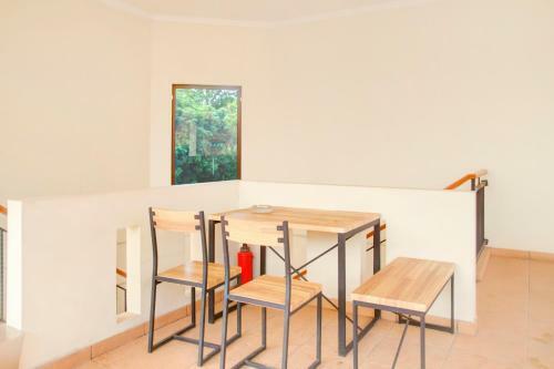 Hotel Oyo 3734 Ramboe Ranca