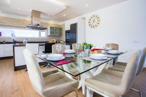 Tony�s Luxury Villa