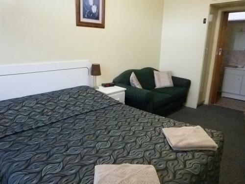 Grand Central Motel
