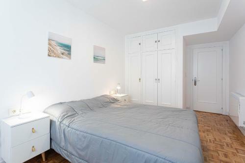 Apartamento Atico Playa Orzan Centro. Garaje Mismo Edificio. Wifi