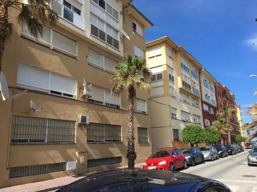 Beach, City & Gibraltar (Shared Apartment)