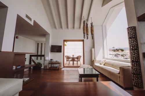 Casa Del Mediterr�neo