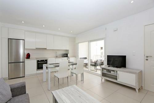 Apartamento La Marina Ref. 8564