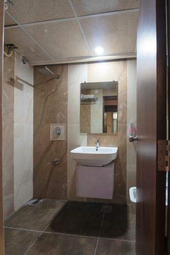 Hotel Monarch By Rivido, Bannerghatta Main Road