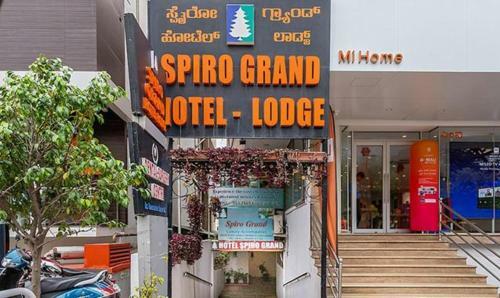 Fabhotel Spiro Grand