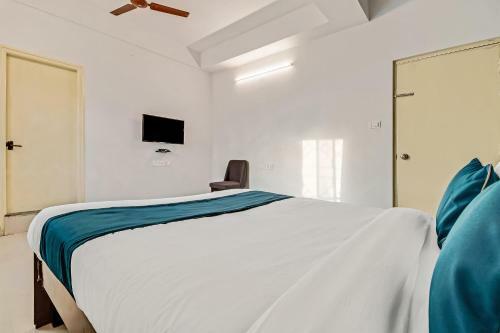 Hotel Silverkey Executive Stays 39706 Jeevanahalli Main Rd