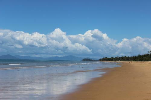 Dunk Island View Caravan Park