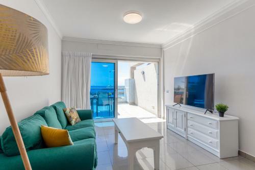 Apartamento Beachfront In Puerto Mog�n