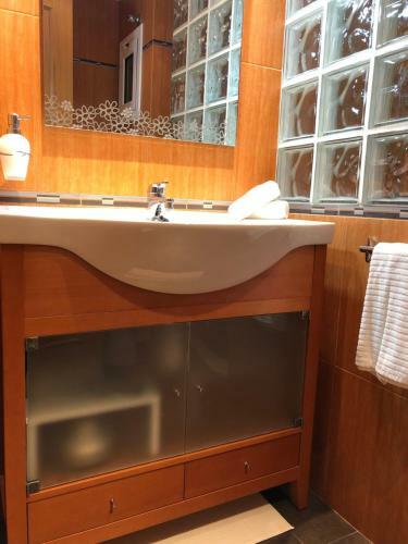 Apartamento Pineda Beach 1a L�nea de Mar & Parking