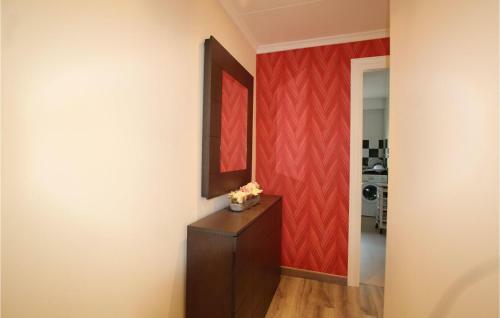 Amazing Apartment In Les Cases D'alcanar With 3 Bedrooms
