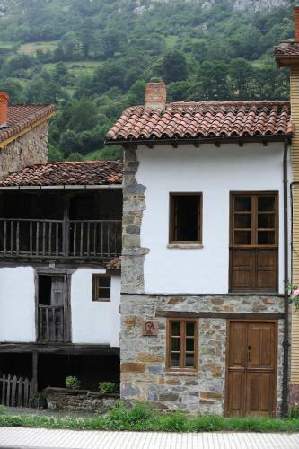 Casa De Aldea Casa Mon