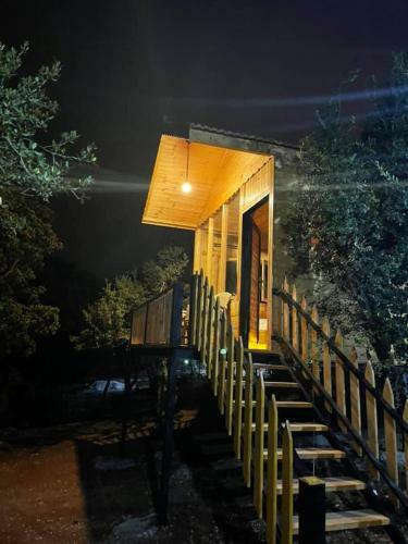 Ajloun Wooden Huts ????? ????? ??????? Live Amid Nature