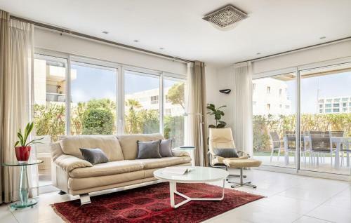 Garden Apartment Herzliya Marina. Pool & Gym