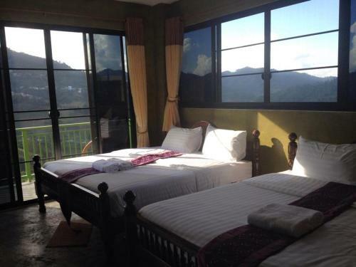 Hostal Baan Ruam Cha