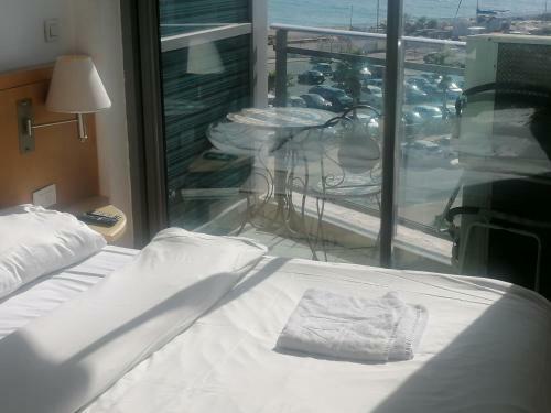 Apartamento Okeanos Bamarina Private