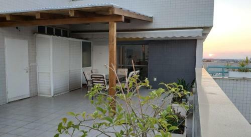 Herzelia Rooftop Special 2 Room Apartment